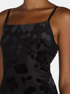 Vestido de mujer Madden NYC de terciopelo quemado